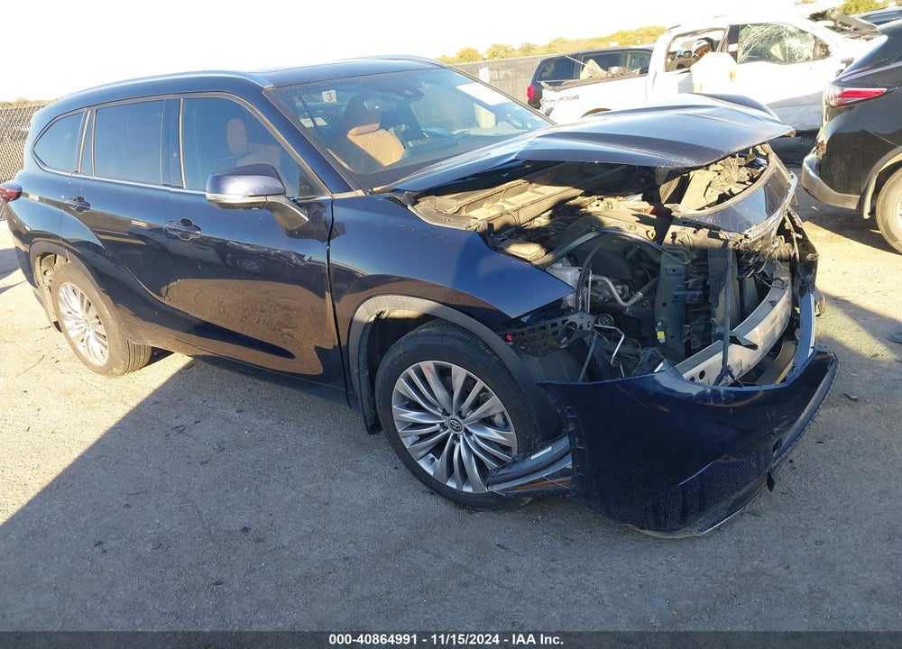 2022 TOYOTA HIGHLANDER PLATINUM VIN: 5TDFZRAH1NS121603