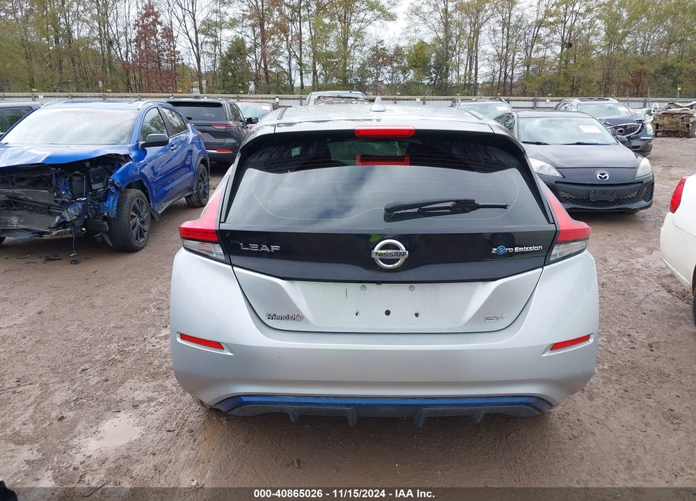 2018 NISSAN LEAF VIN: 1N4AZ1CP1JC309085