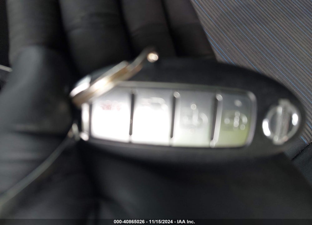 2018 NISSAN LEAF VIN: 1N4AZ1CP1JC309085