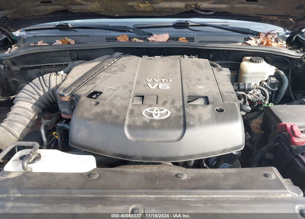 2005 TOYOTA 4RUNNER SR5 V6 VIN: JTEBU14R550067322