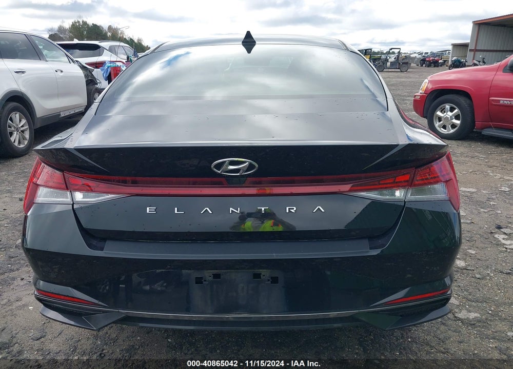 2022 HYUNDAI ELANTRA SEL VIN: KMHLN4AG4NU339471