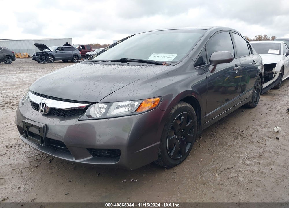 2010 HONDA CIVIC LX VIN: 2HGFA1F52AH576977