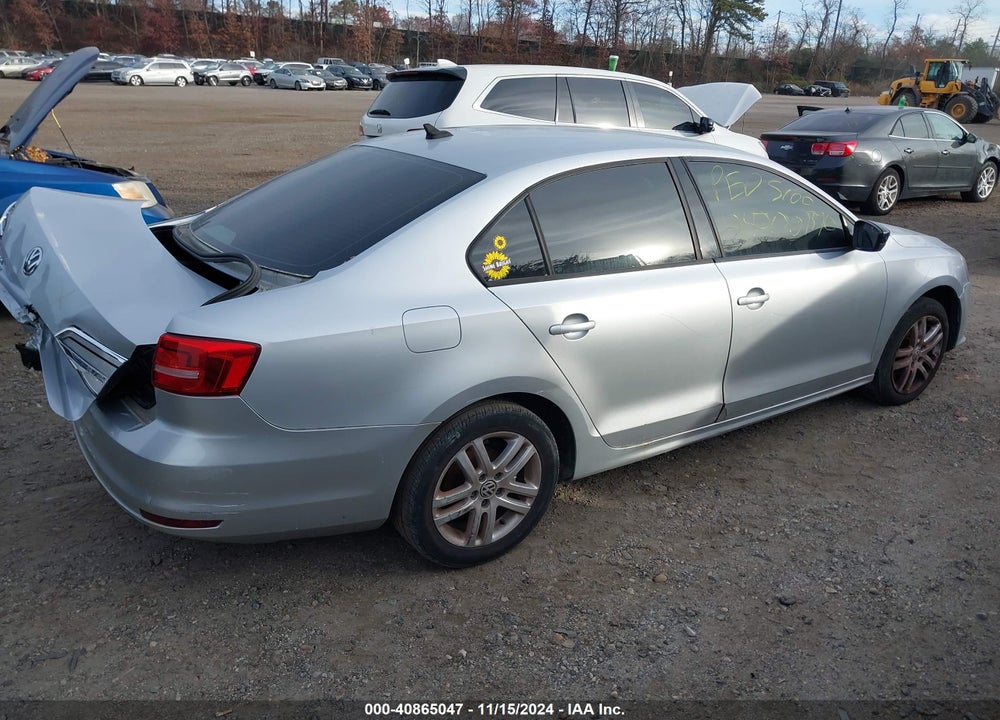 2015 VOLKSWAGEN JETTA 2.0L S VIN: 3VW2K7AJ4FM215449