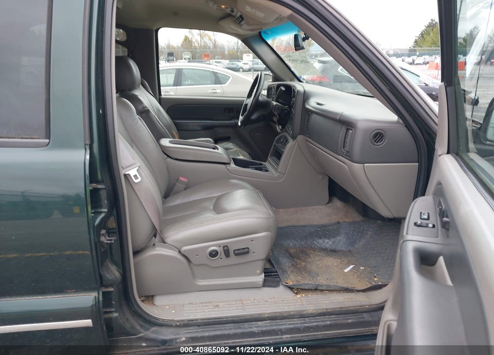 2003 CHEVROLET TAHOE LT VIN: 1GNEK13Z13J279495