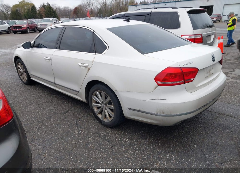 2012 VOLKSWAGEN PASSAT 2.5L SEL PREMIUM VIN: 1VWCH7A36CC098359