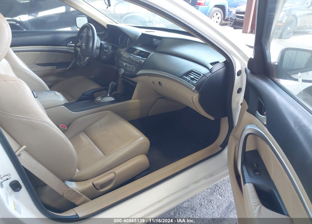 2010 HONDA ACCORD 2.4 EX-L VIN: 1HGCS1B83AA004167