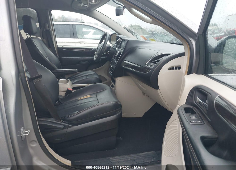 2014 CHRYSLER TOWN & COUNTRY TOURING VIN: 2C4RC1BG3ER396890