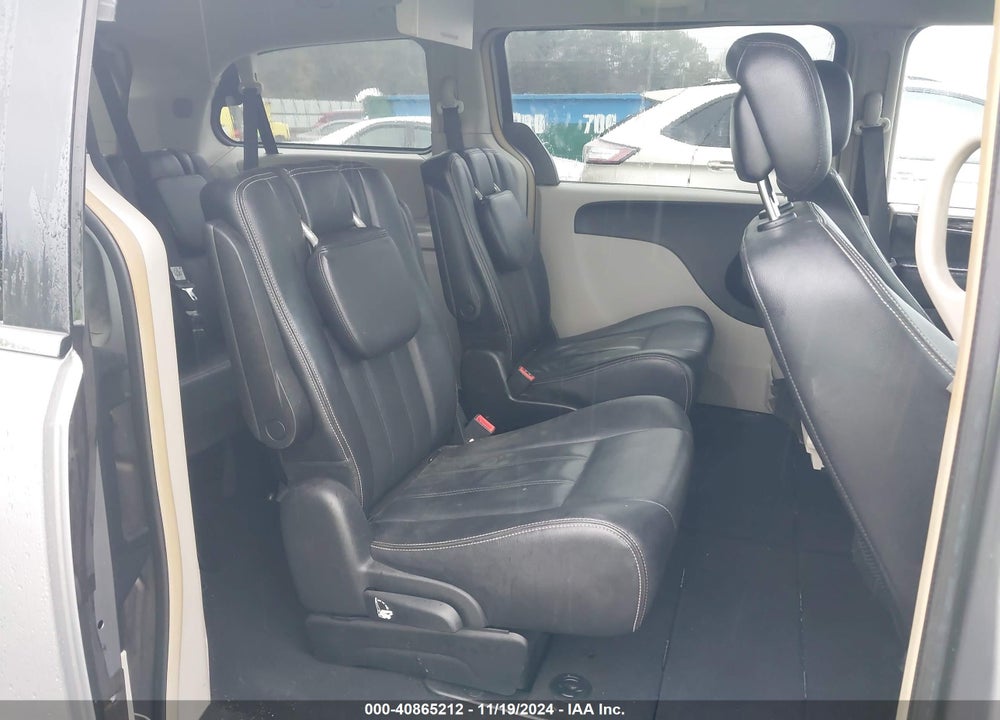 2014 CHRYSLER TOWN & COUNTRY TOURING VIN: 2C4RC1BG3ER396890