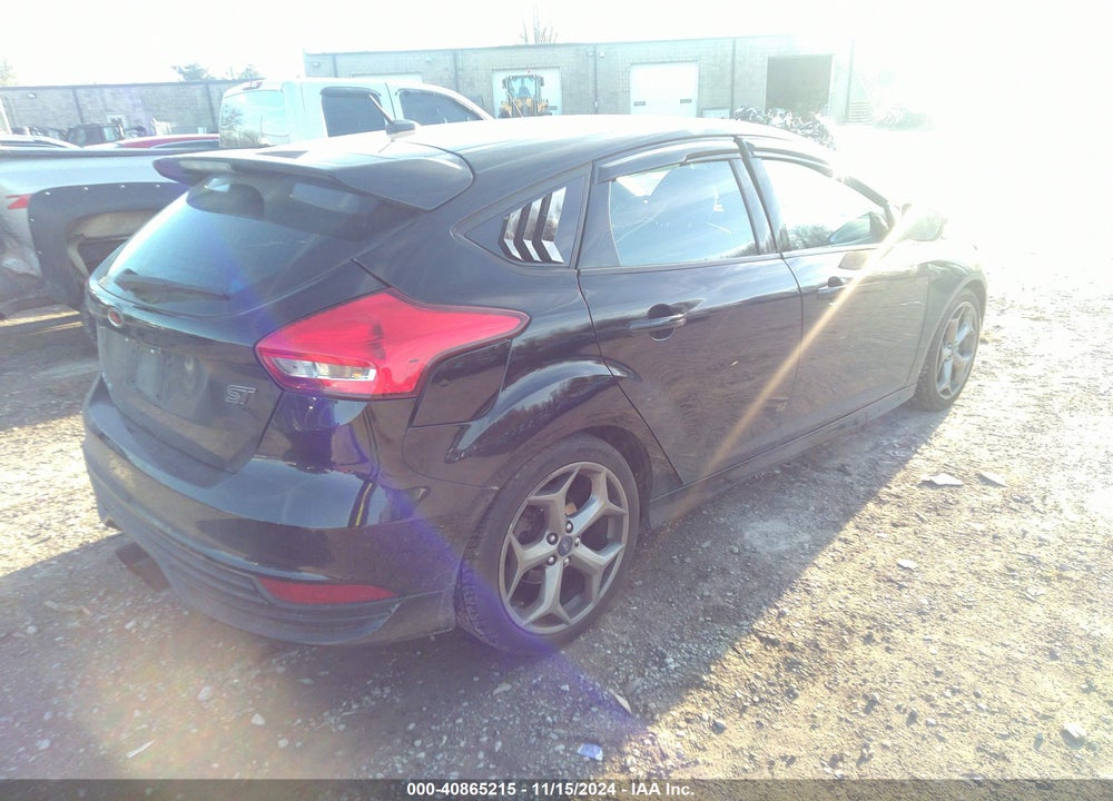 2017 FORD FOCUS ST VIN: 1FADP3L95HL340849