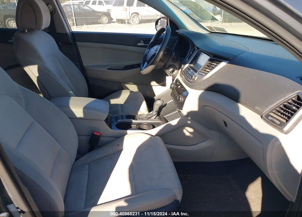 2018 HYUNDAI TUCSON SEL VIN: KM8J3CA44JU720504