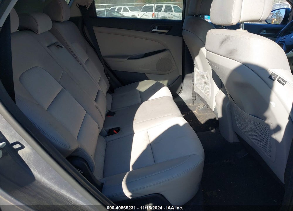 2018 HYUNDAI TUCSON SEL VIN: KM8J3CA44JU720504