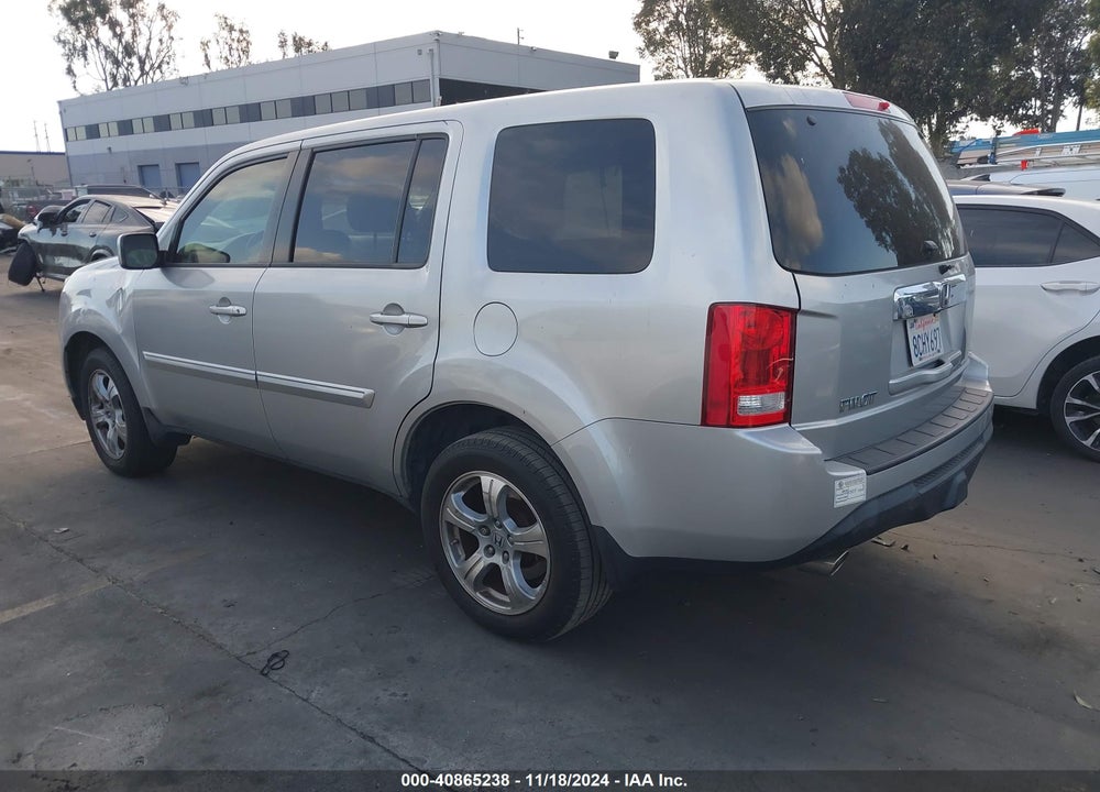 2015 HONDA PILOT EX-L VIN: 5FNYF3H55FB021388