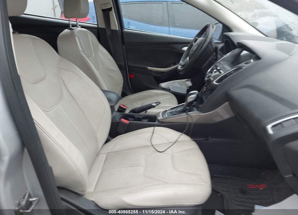 2016 FORD FOCUS TITANIUM VIN: 1FADP3N25GL271739