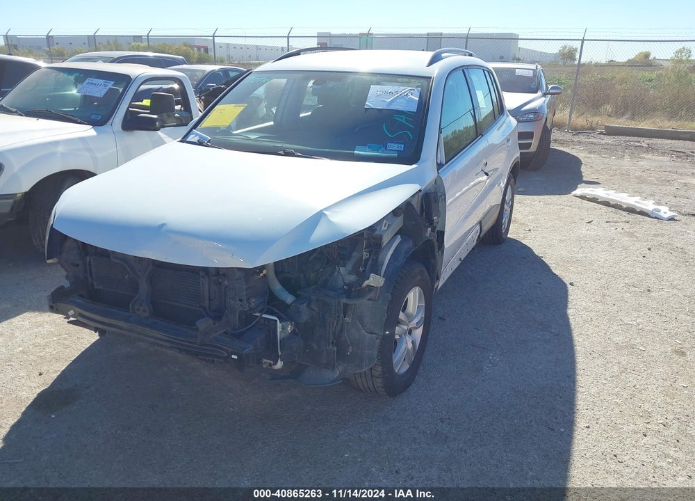 2016 VOLKSWAGEN TIGUAN S VIN: WVGAV7AX4GW602848