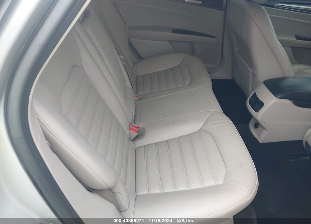 2017 FORD FUSION SE VIN: 3FA6P0H94HR211177