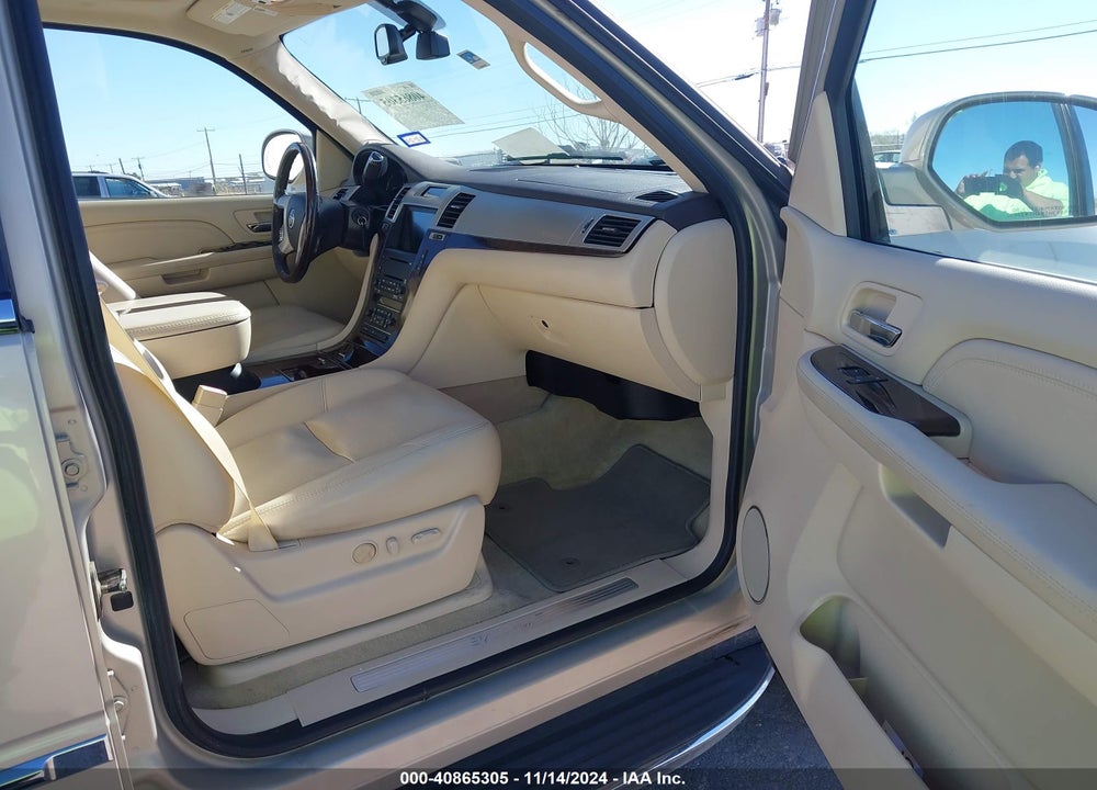 2008 CADILLAC ESCALADE STANDARD VIN: 1GYEC63818R199465