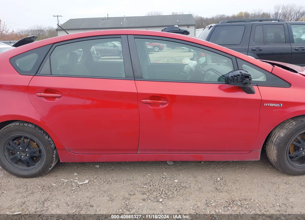 2013 TOYOTA PRIUS TWO VIN: JTDKN3DUXD5578396