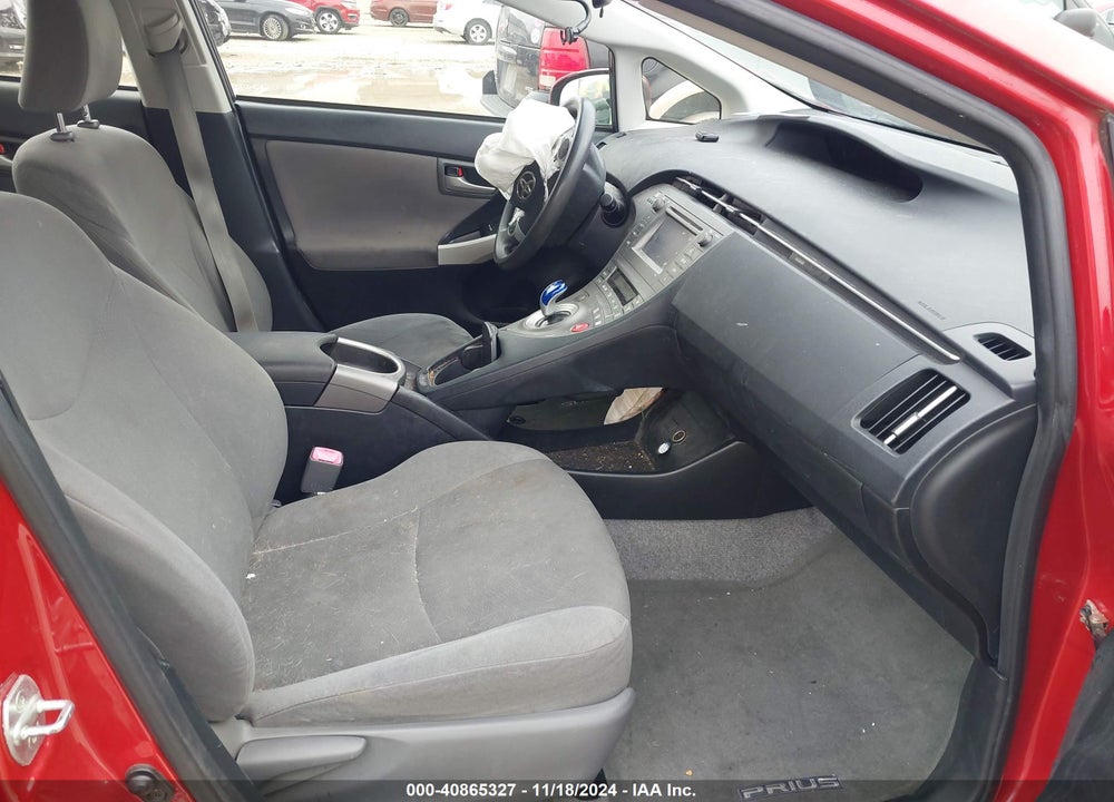 2013 TOYOTA PRIUS TWO VIN: JTDKN3DUXD5578396