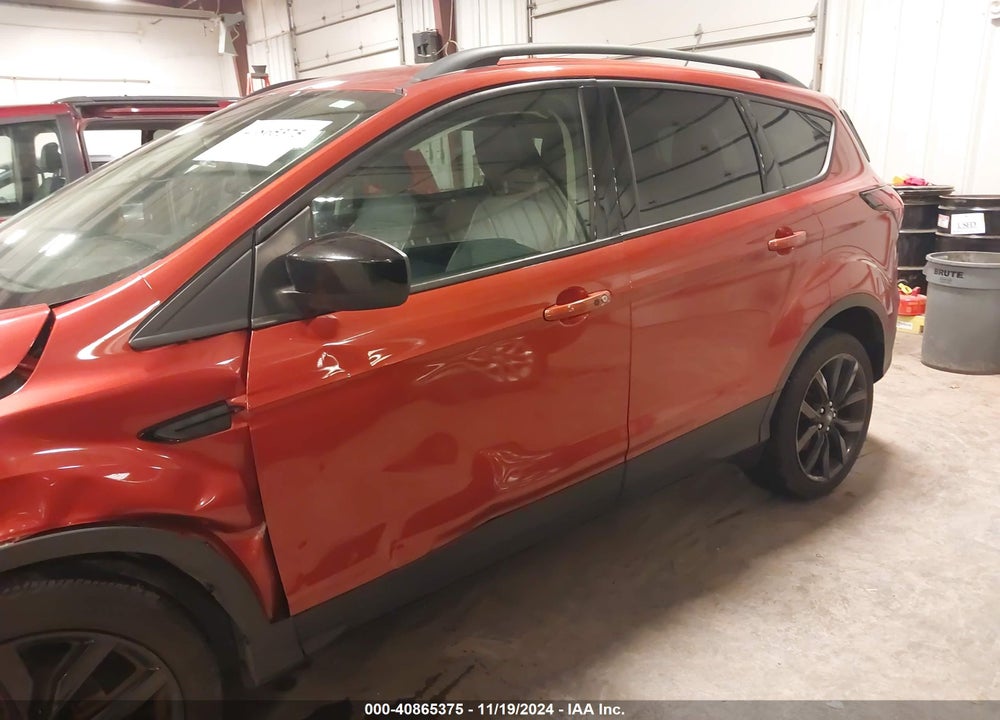 2019 FORD ESCAPE SE VIN: 1FMCU0GD4KUA13495