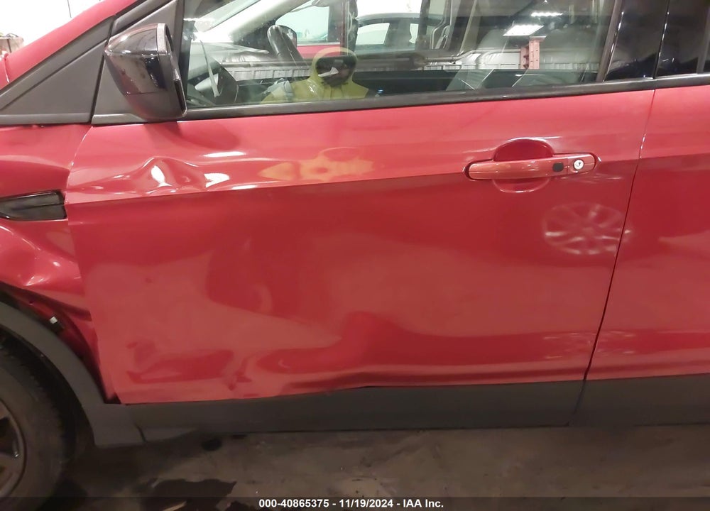 2019 FORD ESCAPE SE VIN: 1FMCU0GD4KUA13495