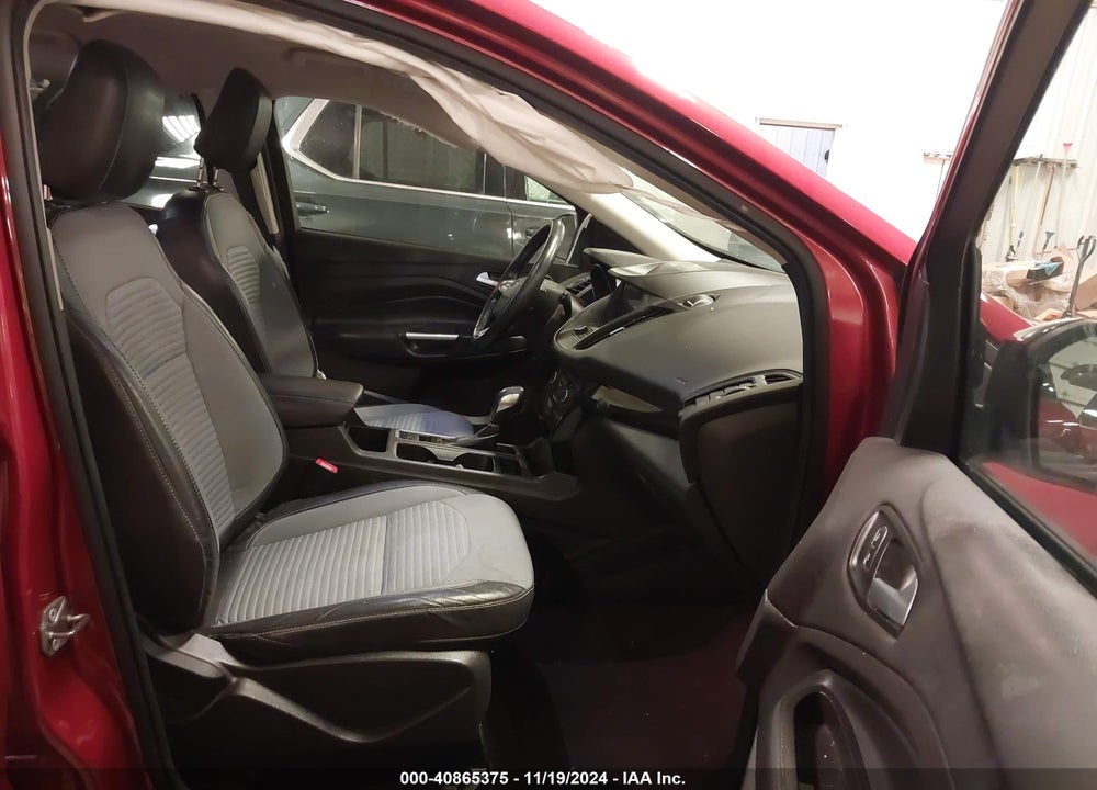 2019 FORD ESCAPE SE VIN: 1FMCU0GD4KUA13495
