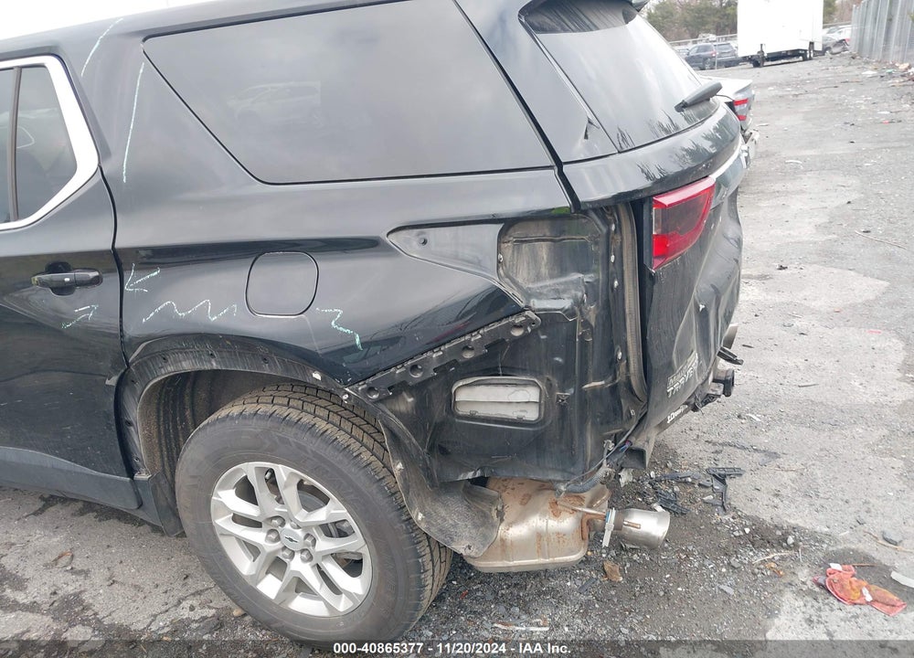 2021 CHEVROLET TRAVERSE FWD LS VIN: 1GNERFKW0MJ109548