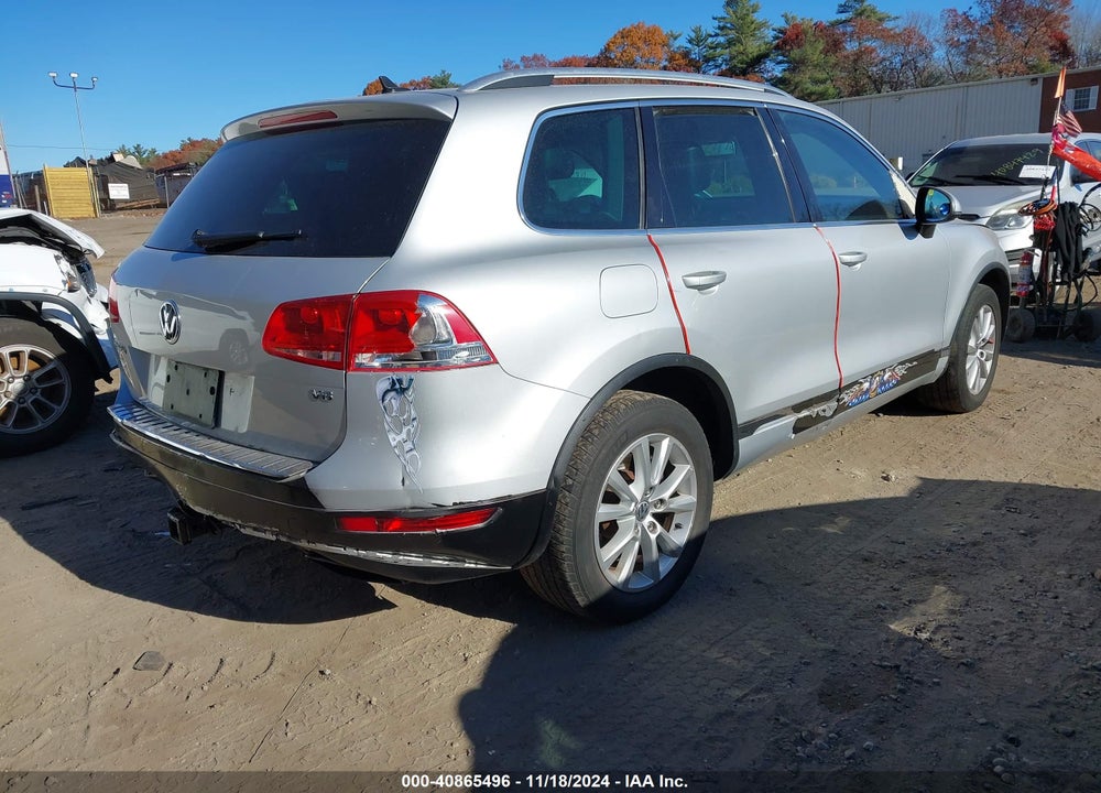 2014 VOLKSWAGEN TOUAREG 3.6L SPORT VIN: WVGEF9BP7ED004948