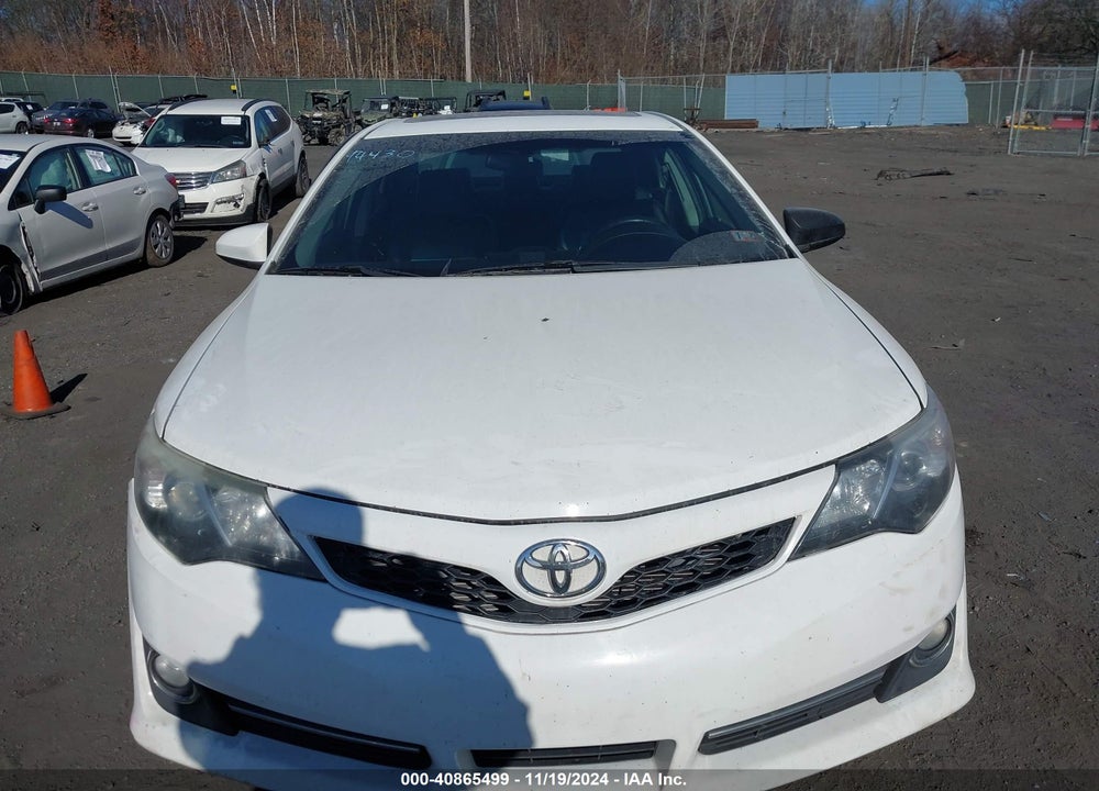 2014 TOYOTA CAMRY SE VIN: 4T1BF1FK5EU788937