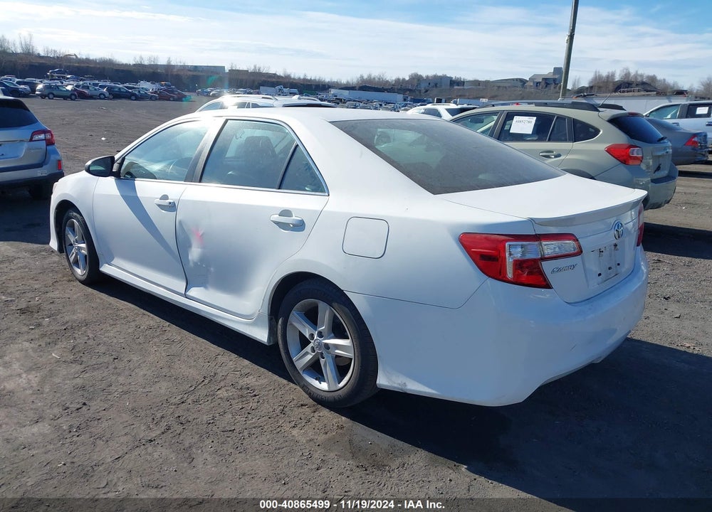 2014 TOYOTA CAMRY SE VIN: 4T1BF1FK5EU788937