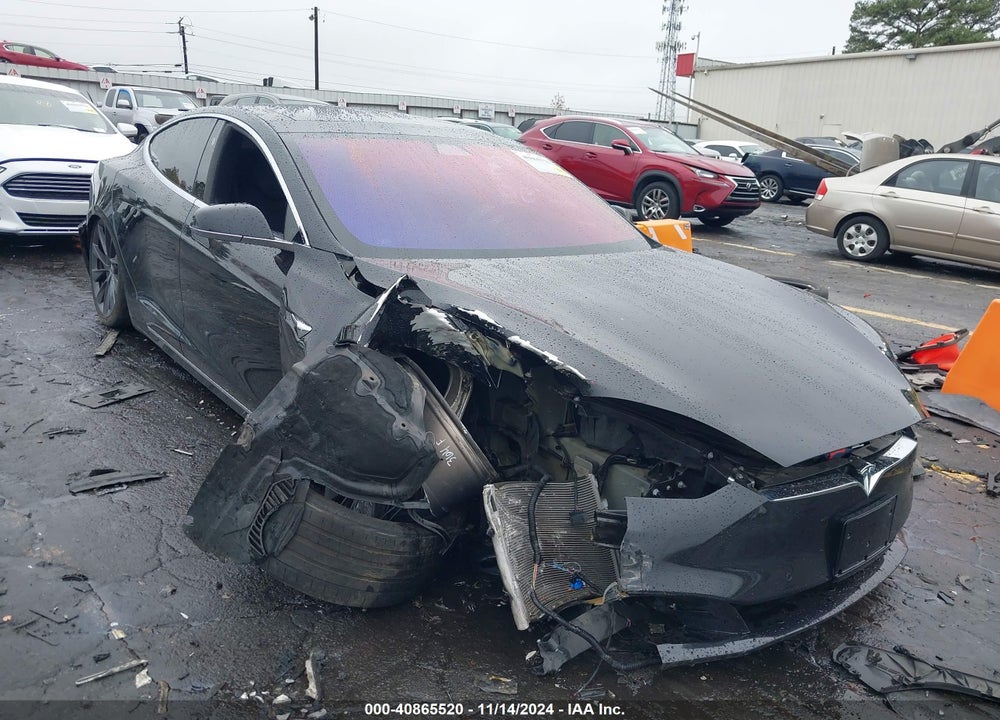 2018 TESLA MODEL S 100D/75D/P100D VIN: 5YJSA1E41JF255038