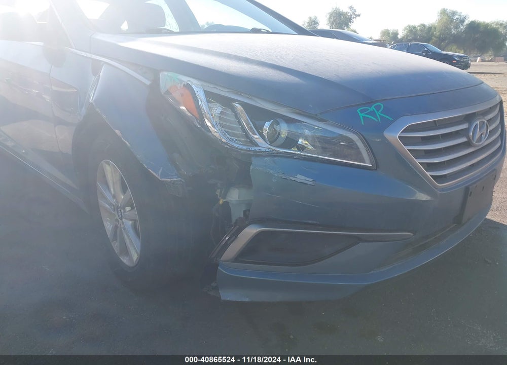2016 HYUNDAI SONATA VIN: 5NPE24AF8GH408155