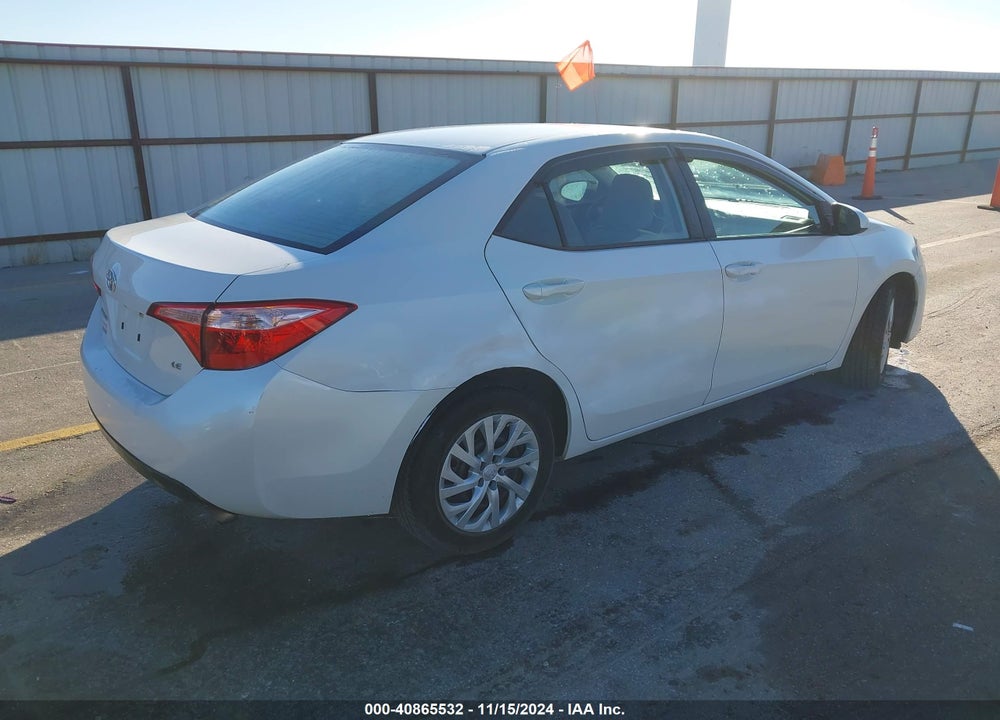2018 TOYOTA COROLLA LE VIN: 5YFBURHE1JP756459