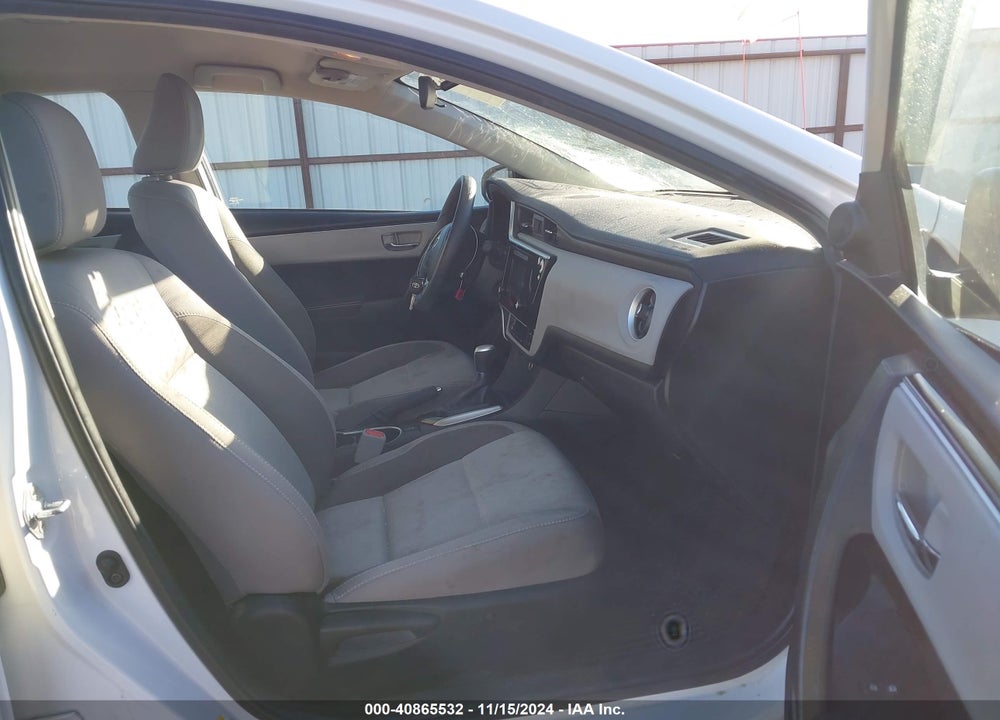 2018 TOYOTA COROLLA LE VIN: 5YFBURHE1JP756459