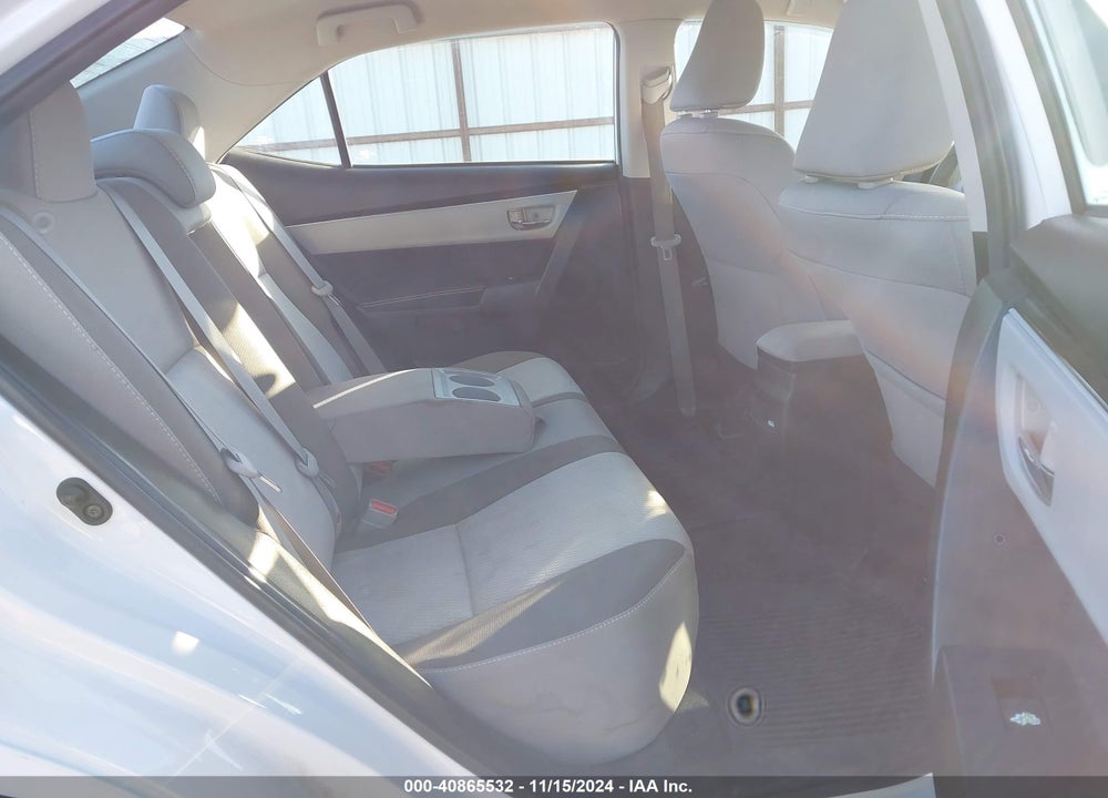 2018 TOYOTA COROLLA LE VIN: 5YFBURHE1JP756459