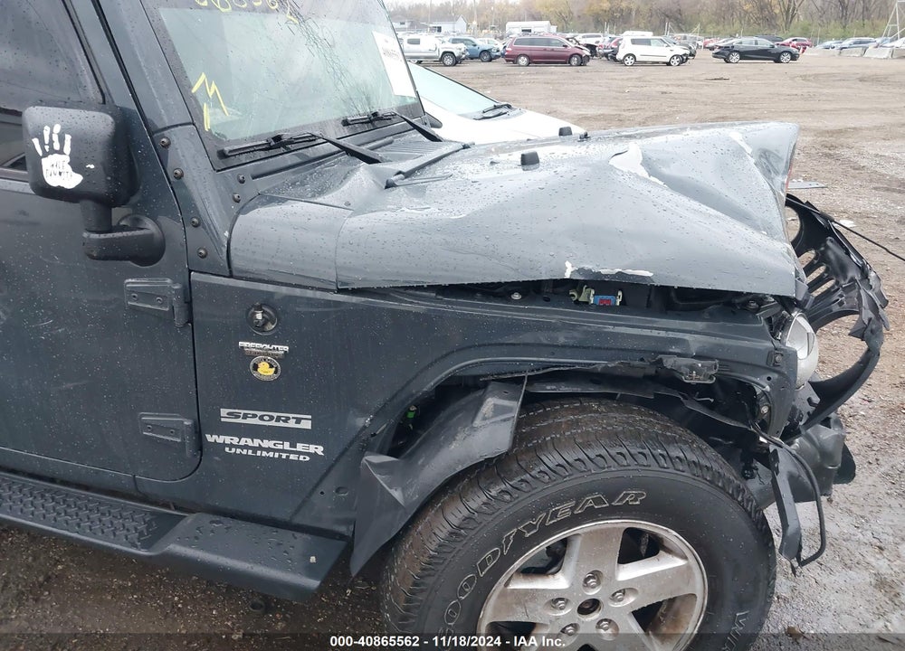 2017 JEEP WRANGLER UNLIMITED SPORT 4X4 VIN: 1C4BJWDG8HL617236