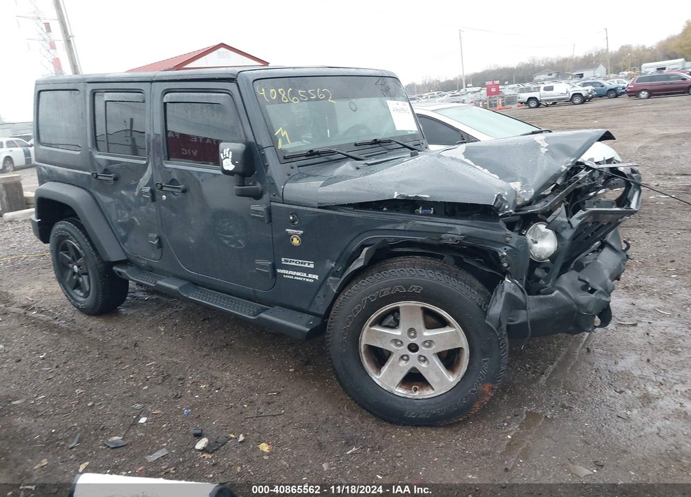 2017 JEEP WRANGLER UNLIMITED SPORT 4X4 VIN: 1C4BJWDG8HL617236