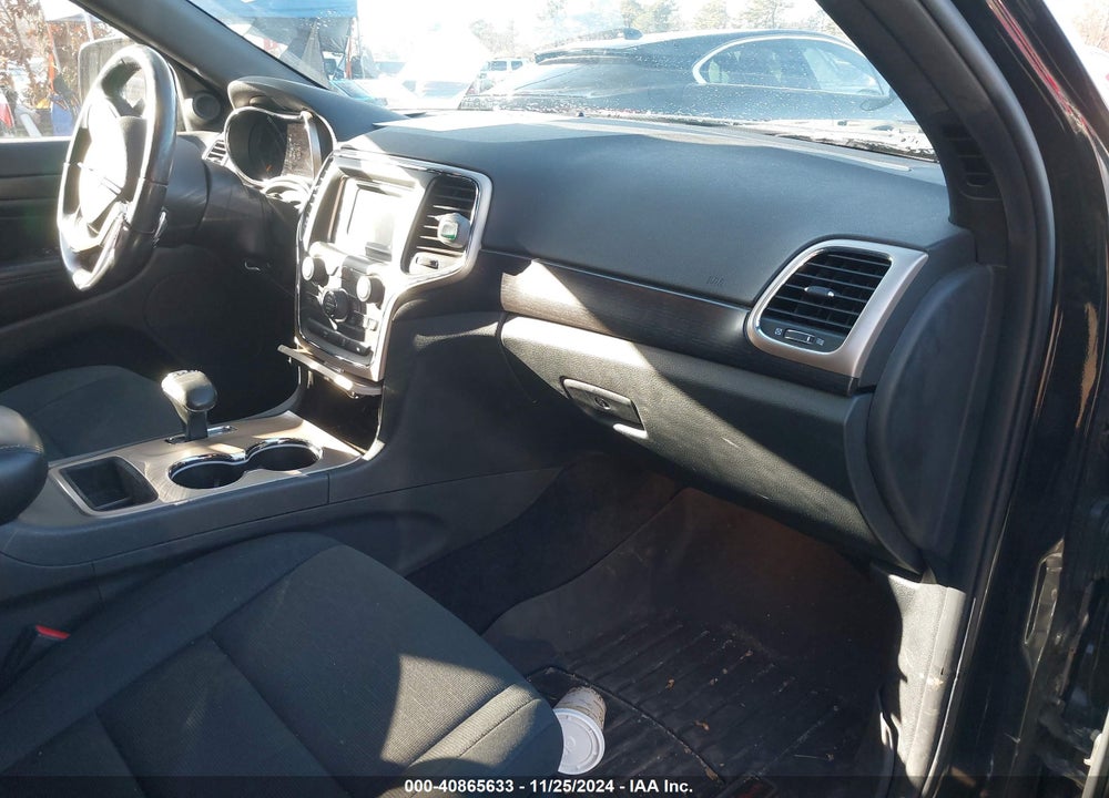 2015 JEEP GRAND CHEROKEE LAREDO VIN: 1C4RJFAG3FC649740