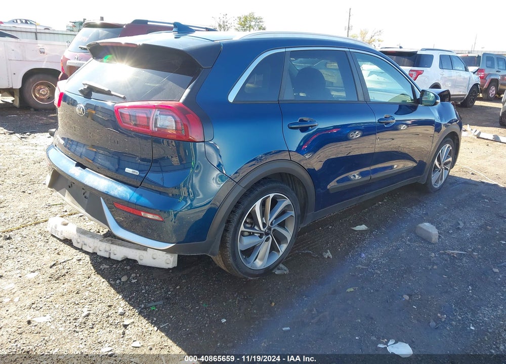 2017 KIA NIRO TOURING VIN: KNDCE3LC6H5090355