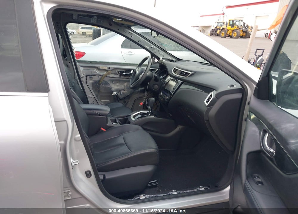 2016 NISSAN ROGUE SL VIN: 5N1AT2MV3GC747514