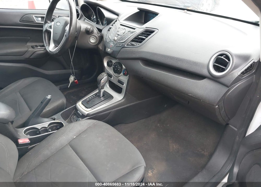 2015 FORD FIESTA SE VIN: 3FADP4EJ1FM211211