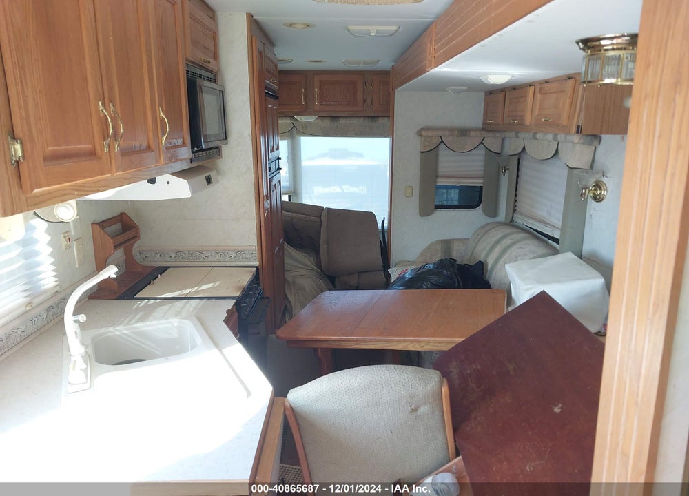 2001 CARRIAGE OTHER VIN: 16F62E3R711A03004