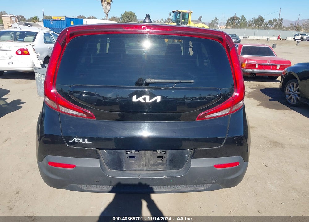 2022 KIA SOUL LX VIN: KNDJ23AU1N7183148