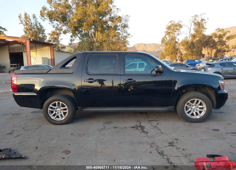 2011 CHEVROLET AVALANCHE 1500 LT1 VIN: 3GNMCFE0XBG363397