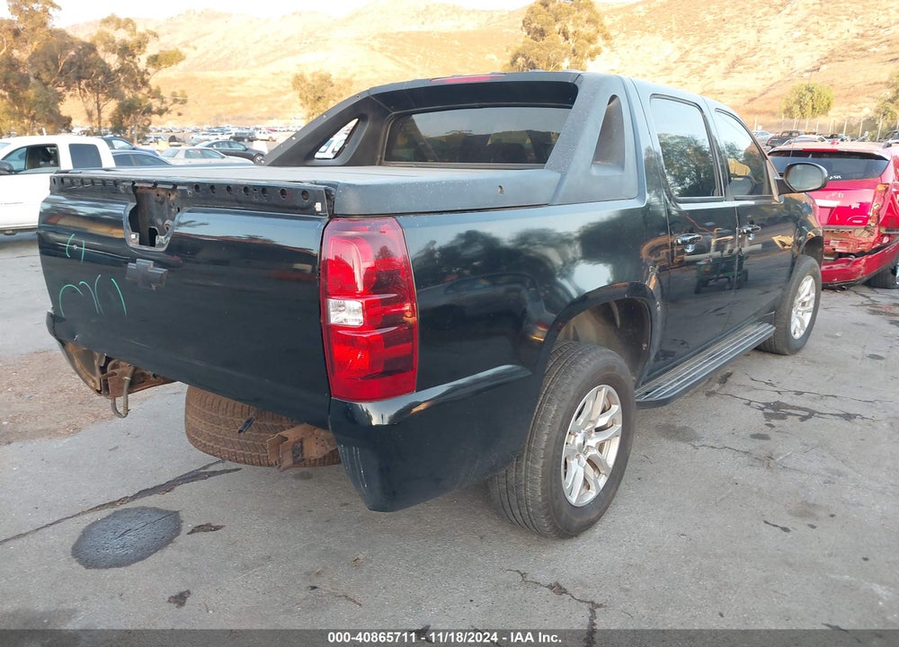2011 CHEVROLET AVALANCHE 1500 LT1 VIN: 3GNMCFE0XBG363397