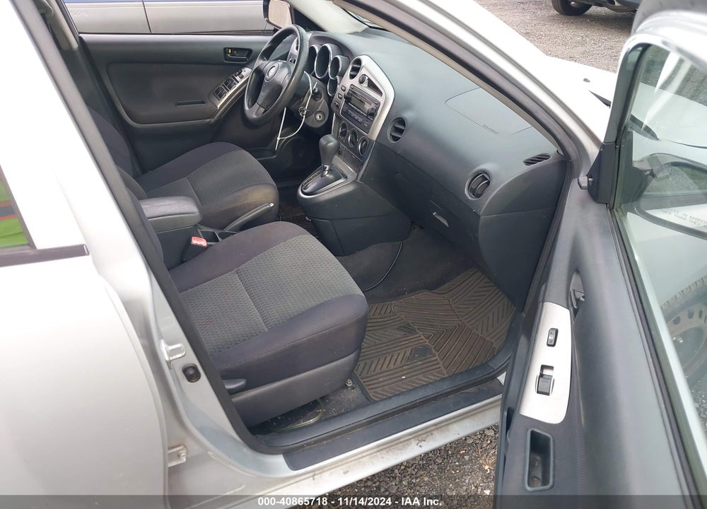 2005 TOYOTA MATRIX VIN: 2T1KR32E55C343019