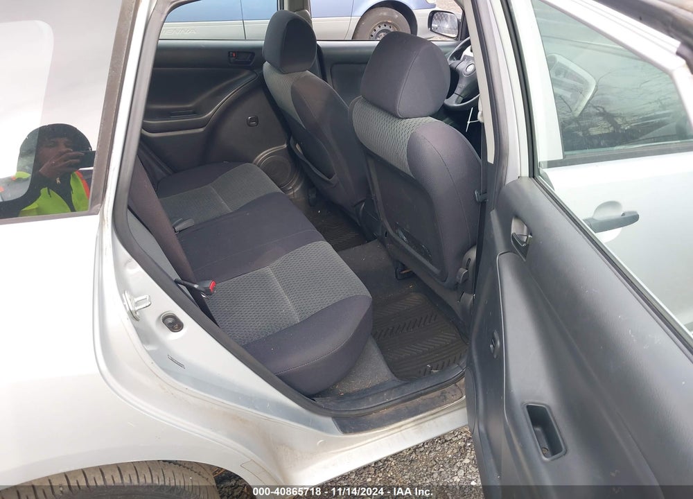 2005 TOYOTA MATRIX VIN: 2T1KR32E55C343019