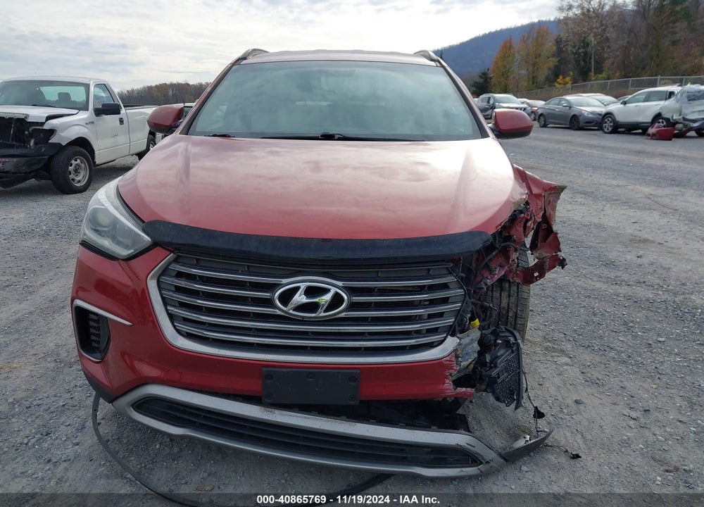 2017 HYUNDAI SANTA FE SE VIN: KM8SMDHF9HU165803