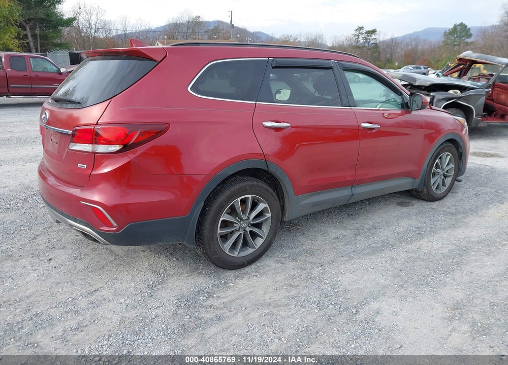 2017 HYUNDAI SANTA FE SE VIN: KM8SMDHF9HU165803