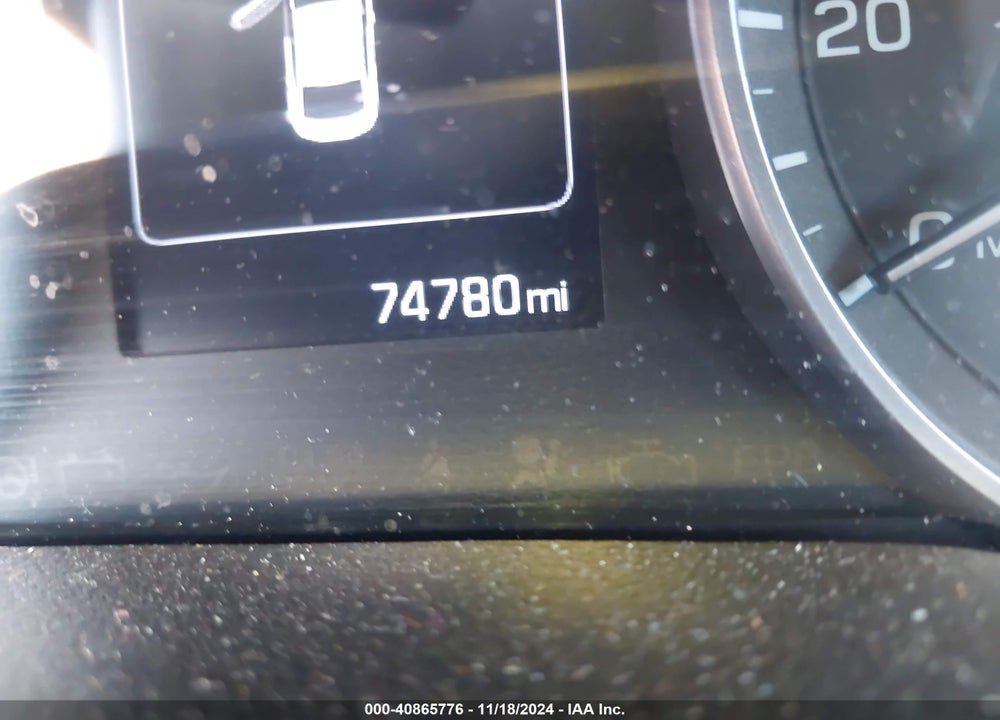 2018 HYUNDAI ELANTRA VIN: 5NPD84LF5JH260299