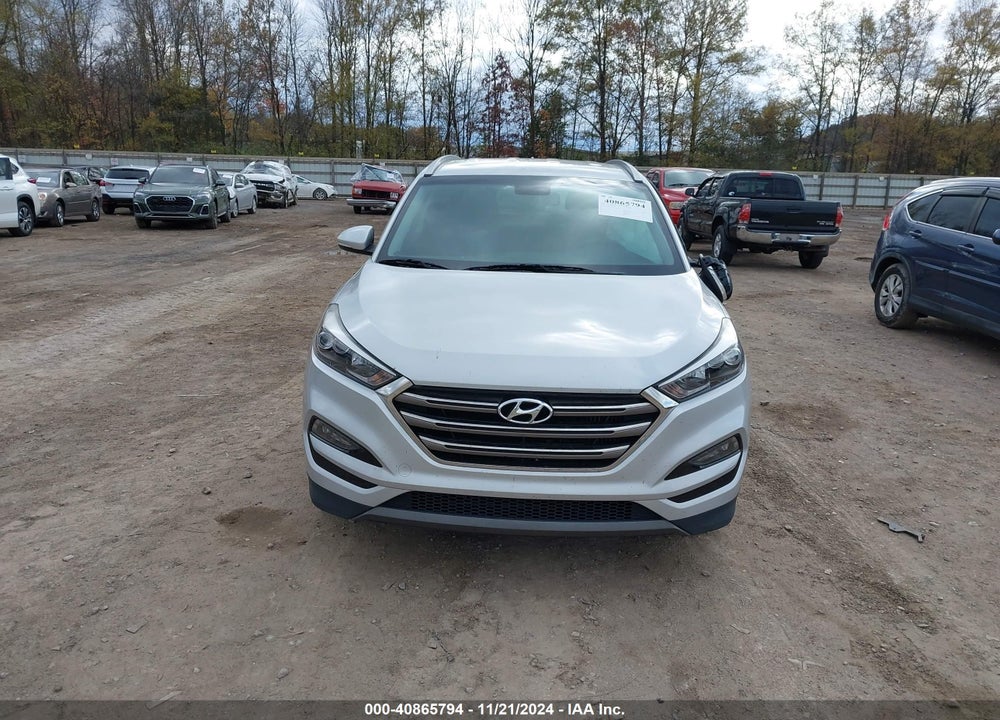 2016 HYUNDAI TUCSON LIMITED VIN: KM8J33A26GU149525